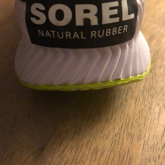 Sorel Out N About Puffy black zip shoes Sz 5 New with Tags - Picture 2 of 10